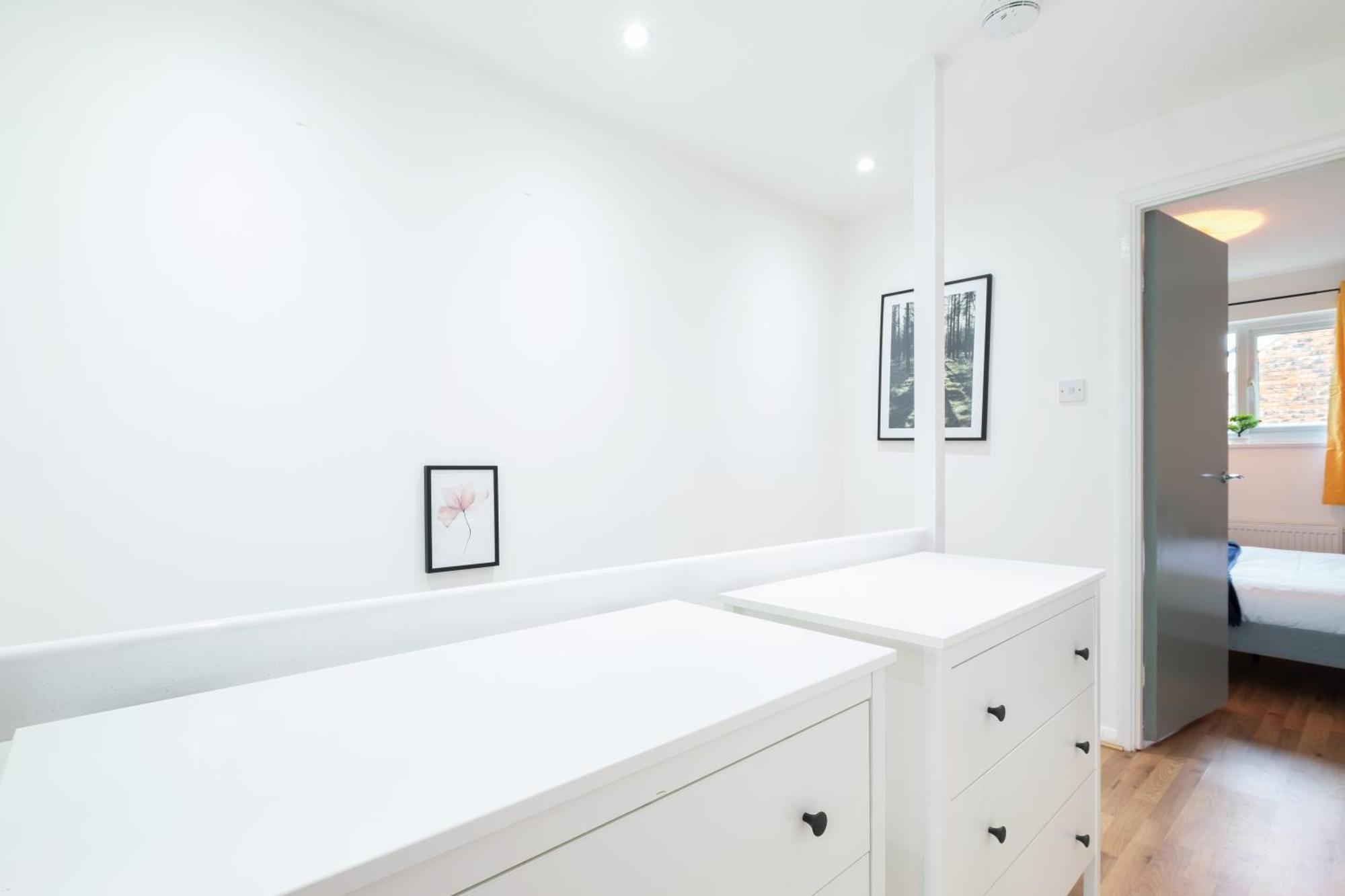 Apartment Bright 3 Bedroom House With Terrace 16 Mins To Big Ben *